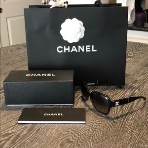 Chanel 5230-Q 1345/3c Authentic Black Sunglasses